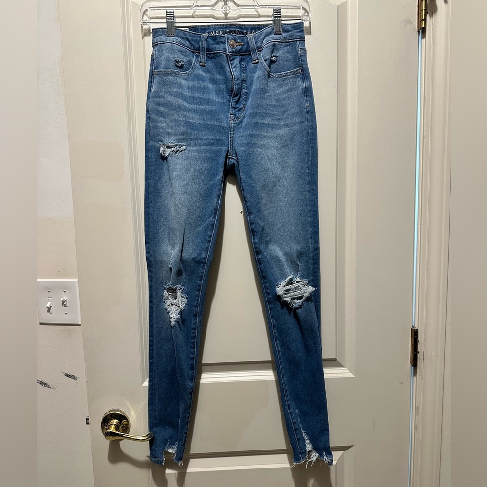 American Eagle ripped jeggings
